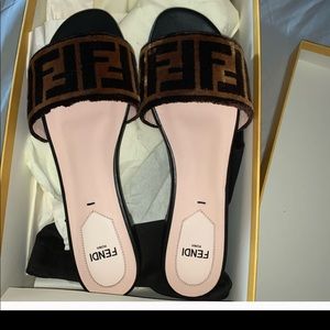 Looking for these Shoes